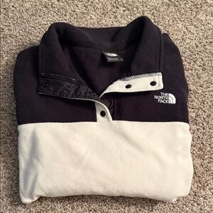 The North Face Women's Black and Cream Hoodie